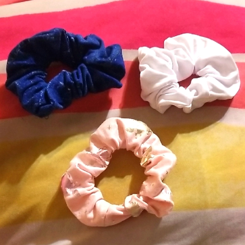3 Piece Scrunchie Set - Jean Blue, White, and Pink With Gold Unicorns and Stars⭐